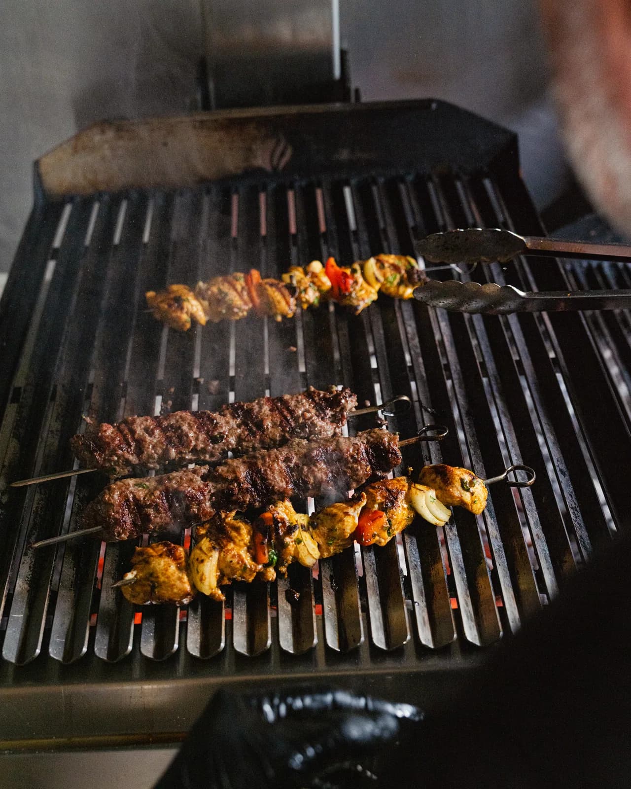 Brochettes préparées sur le grill