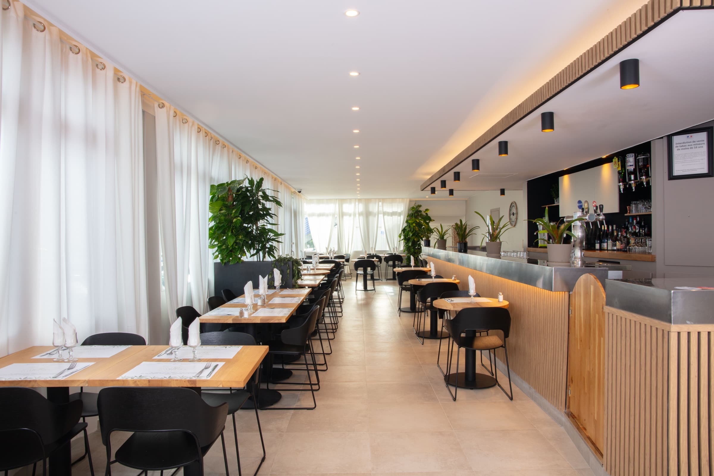 Intérieur du Restaurant Le Sénia à Orly